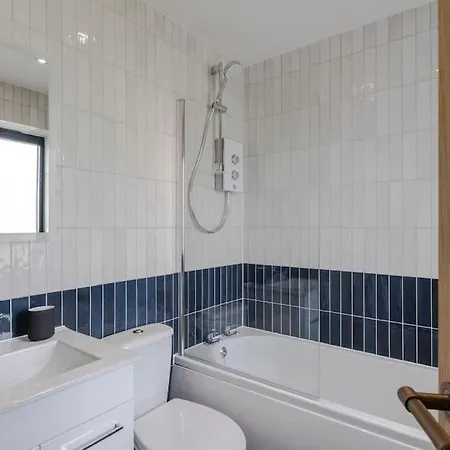 12 Barley View Luxury *