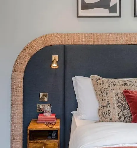 12 Barley View Luxury